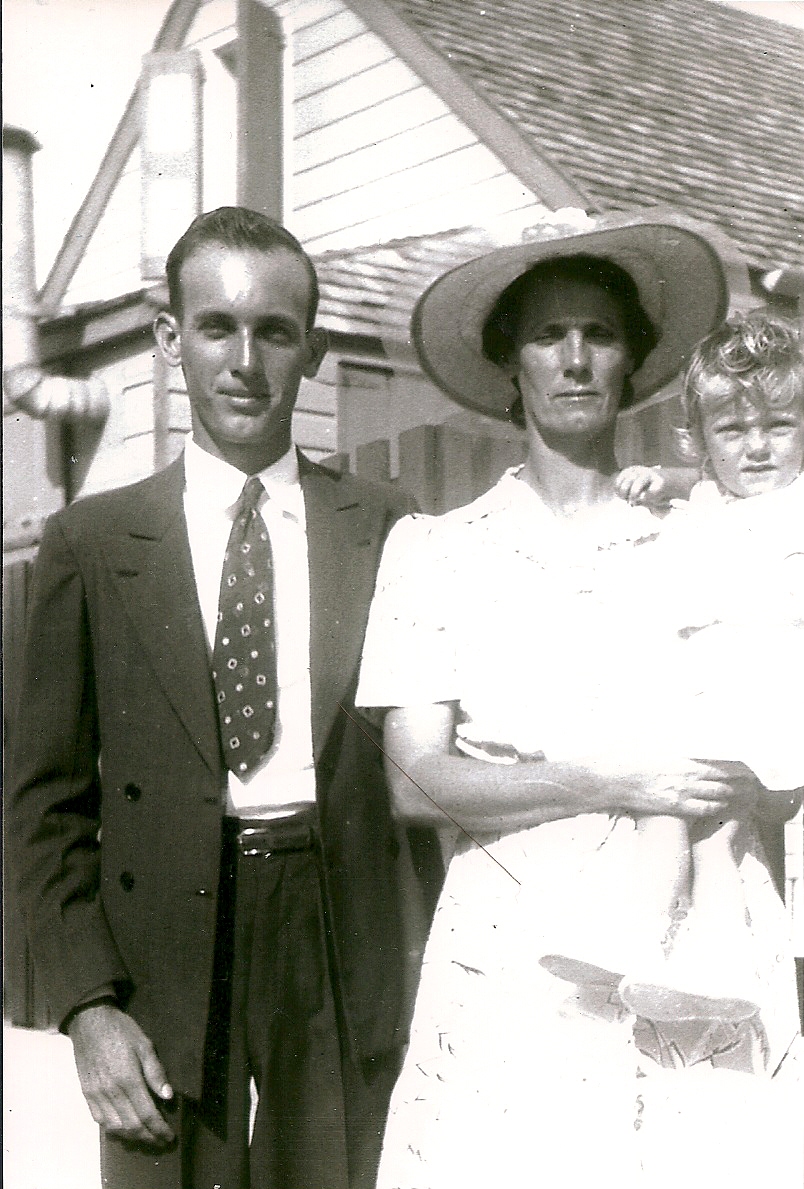 grandma-bessie-janet-and-dad.jpg